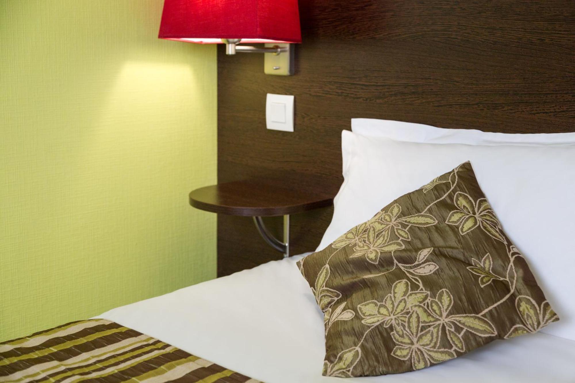 The Originals City, Hotel Helios, Roanne Nord Mably Exteriér fotografie